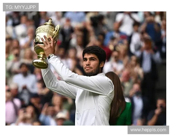 阿尔卡拉斯因伤退出法网错失卫冕